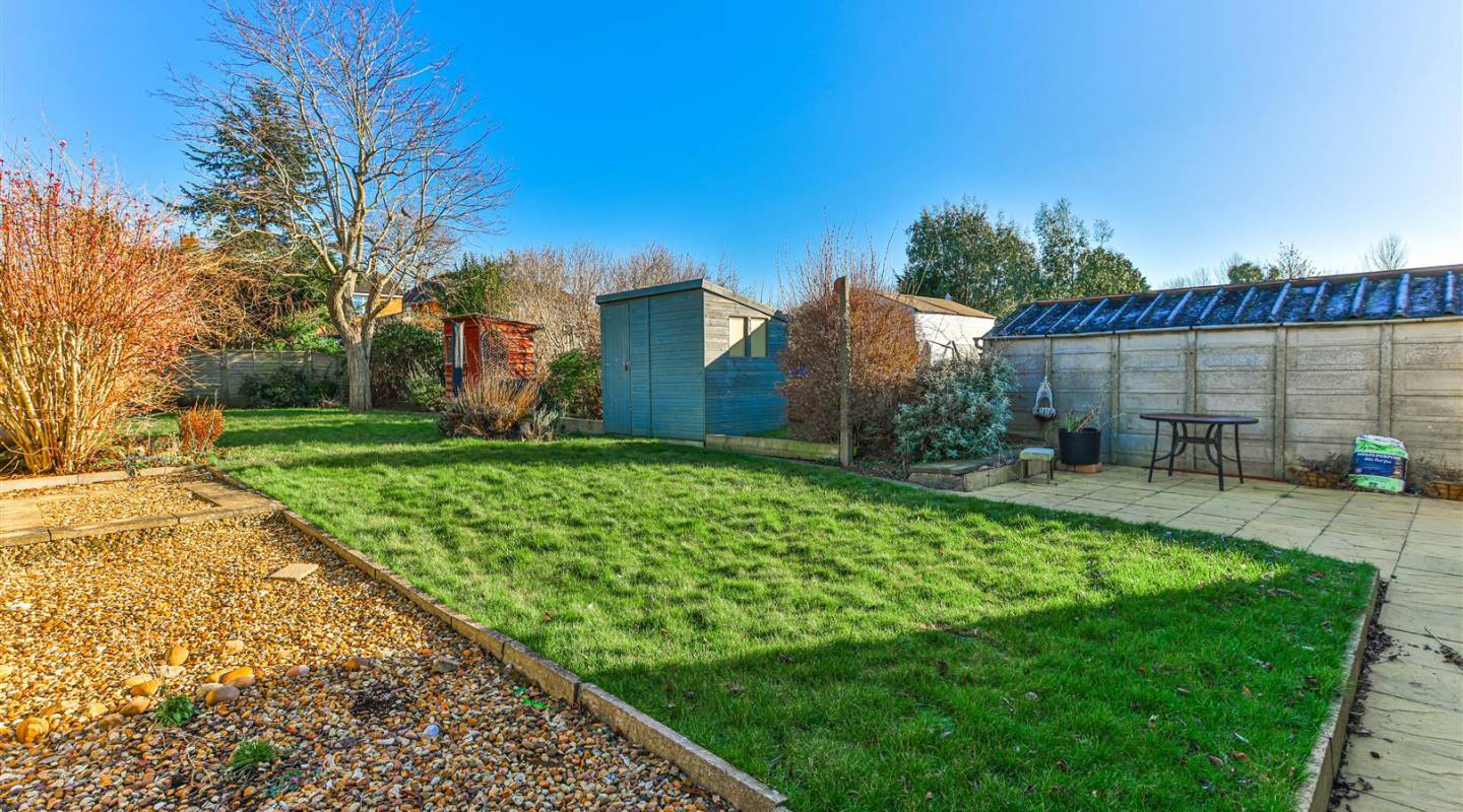 Gotch Road, Barton Seagrave, Kettering. Chris The Estate Agent