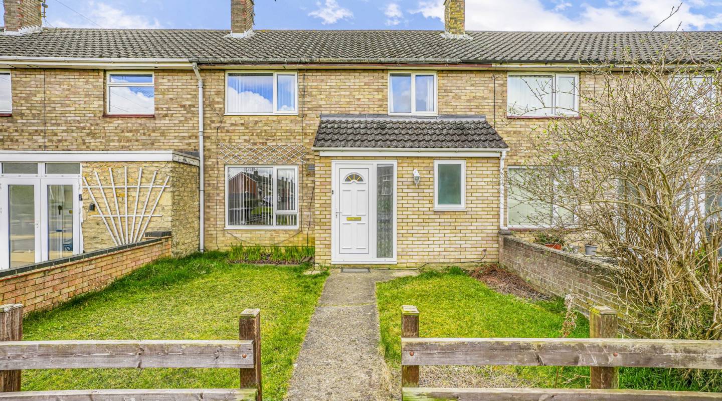 3 Bed Terrace, NN18 0BT
