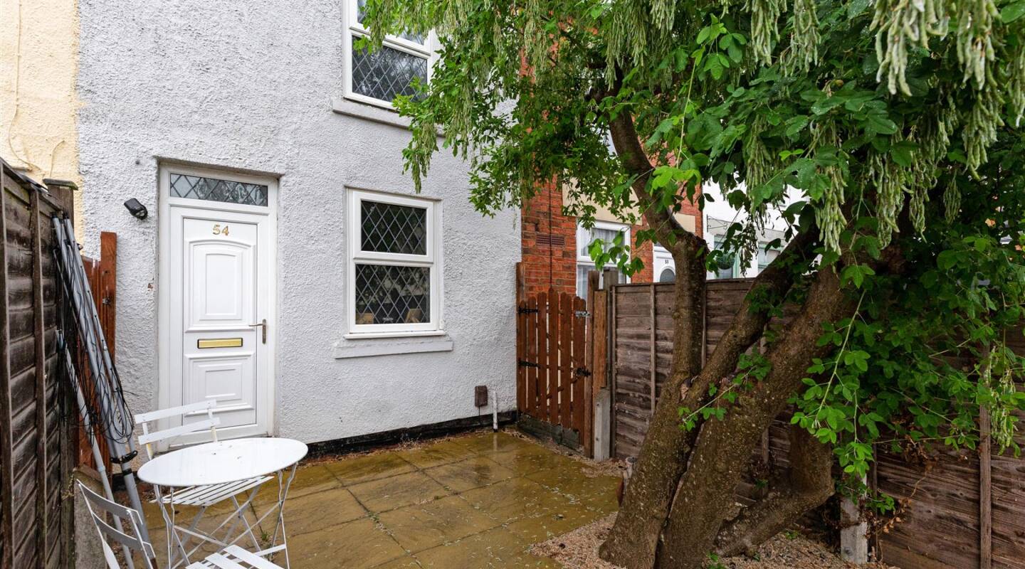 2 Bed Terrace, NN14 6EU