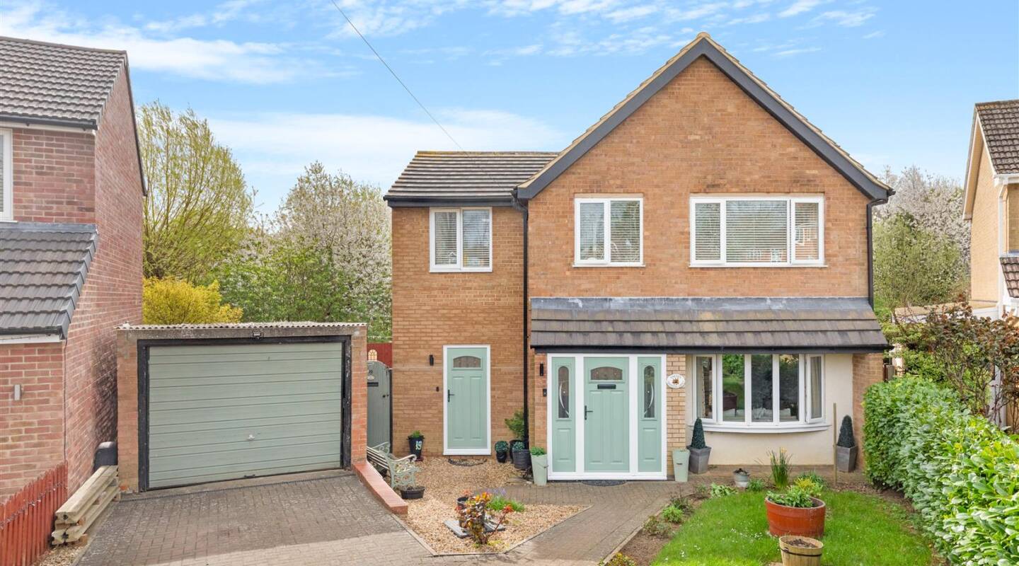 3 Bed Detached, NN18 8BW