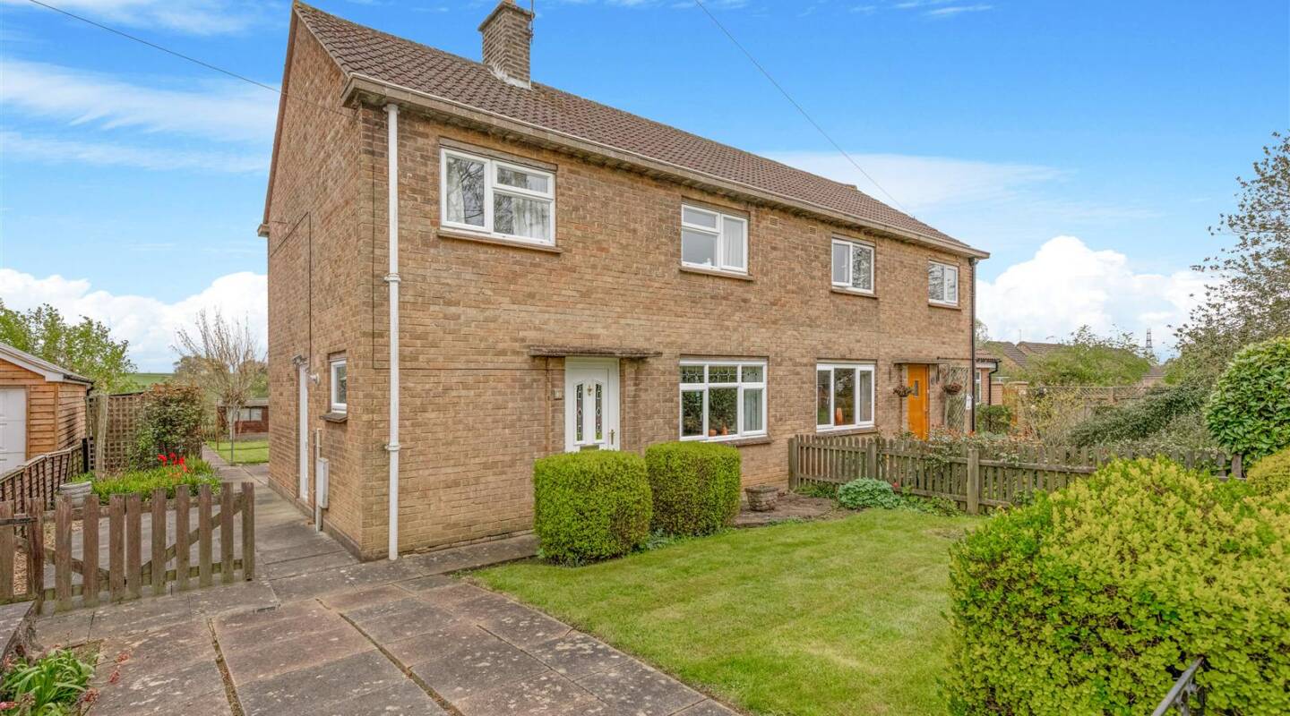 3 Bed Semi Detached, NN14 1DT