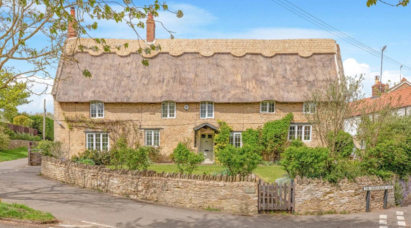 Surrenden House, The Green Little Addington, Little Addington, Northamptonshire Nn14 4Bb, NN14 4BB