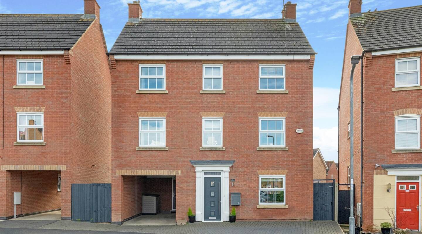 Fieldfare Close Corby Nn18 8Ff, NN18 8FF